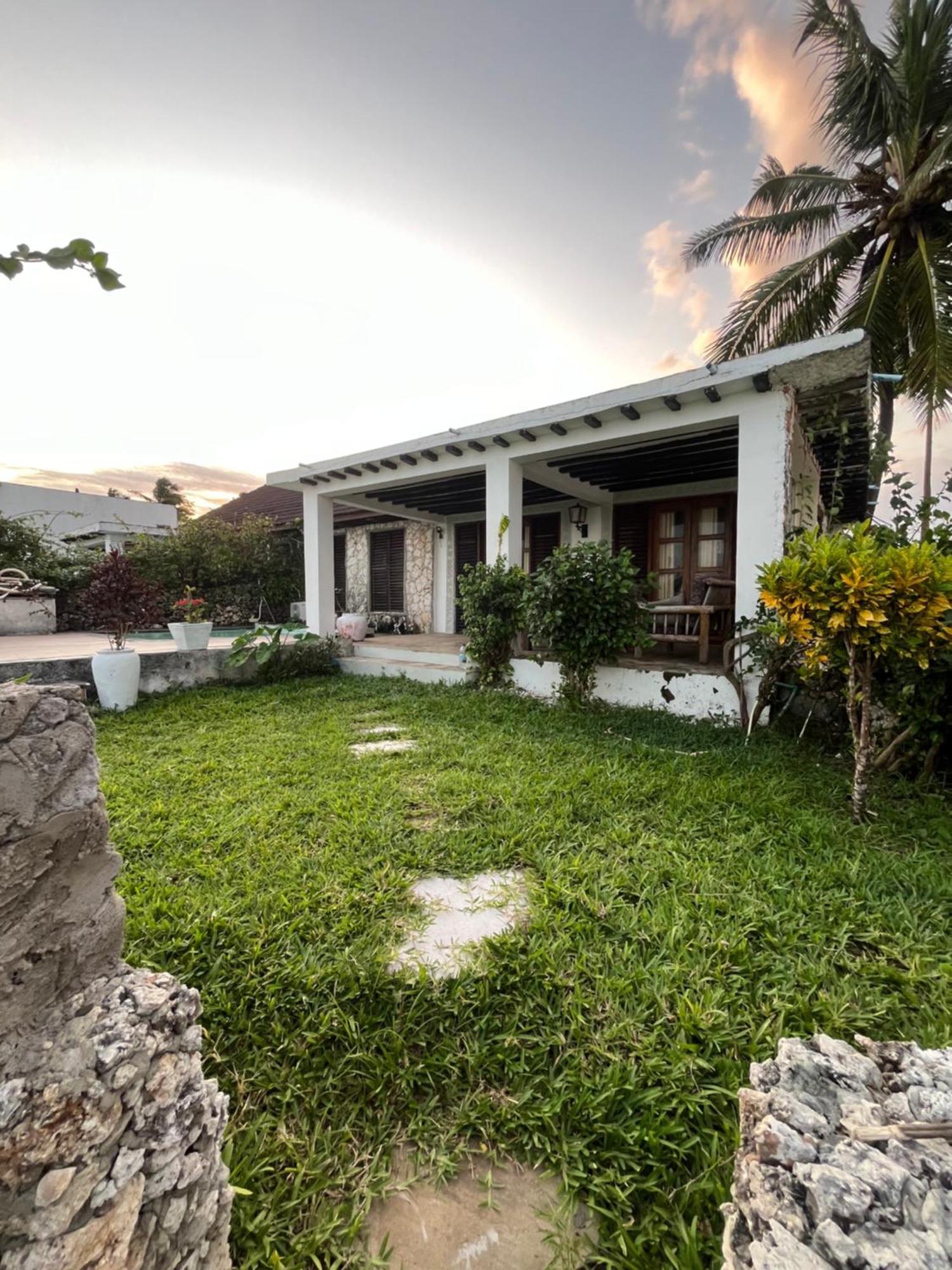 Malcom Residence 2 Mdudu Mkubwa Екстериор снимка